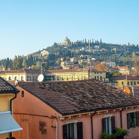 Fontanelle Apartment With View Verona Bagian luar foto