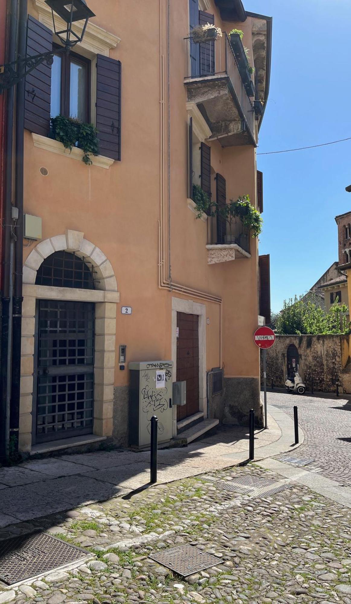 Fontanelle Apartment With View Verona Bagian luar foto